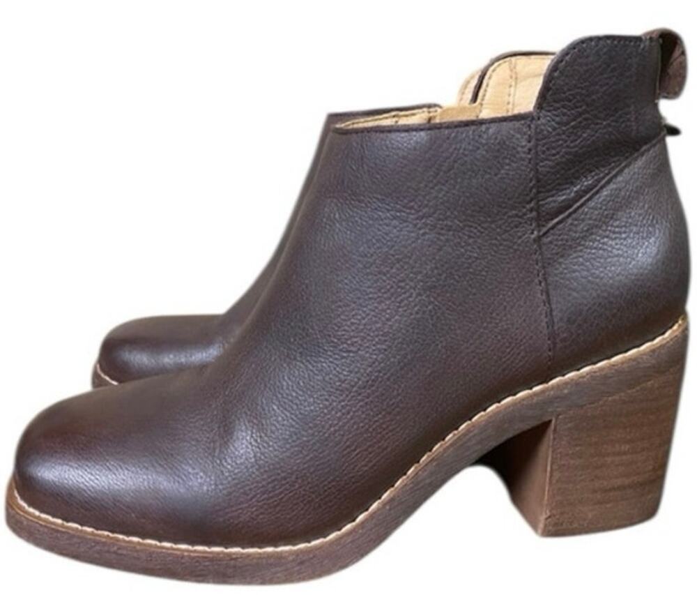 Crown Vintage Hashel Ankle Boots. Square Toe Block Heel, Women's Size 7.5